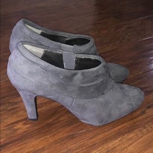 Grey Heeled Booties- 8.5